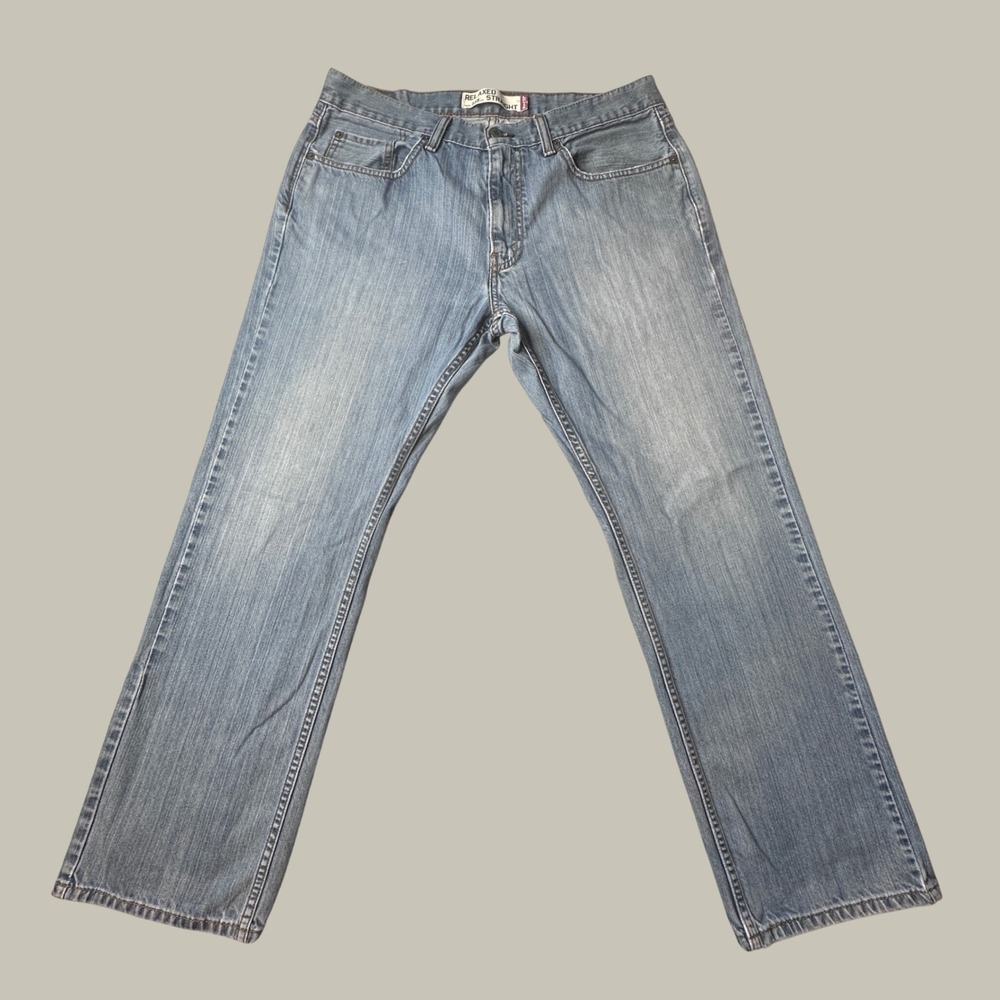 Vintage Levi's 559 Jeans Mens 33x30 Relaxed Straight Light Wash Blue Denim Y2K